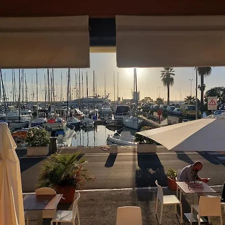 Villino Savi Apartment Viareggio
